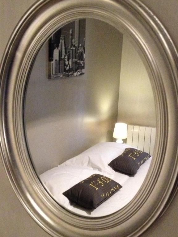 Demeure & Dependance - Chambres D'Hotes Depuis 2012 Tassin-la-Demi-Lune Quarto foto